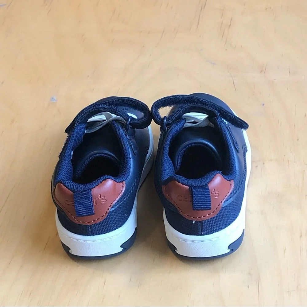 Carter’s Leather Low Top Sneakers Baby Size 5.